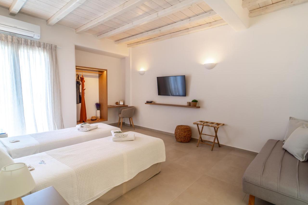 Vincenzo Family Rooms Tinos Exterior photo